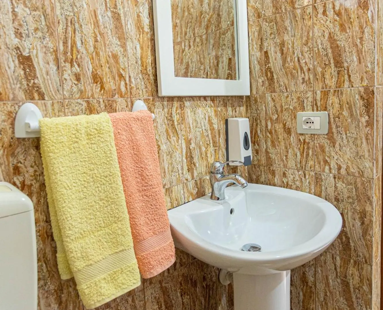 Hotel Olti Vlore 3*,
