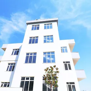 Hotel Kristal, Wlora